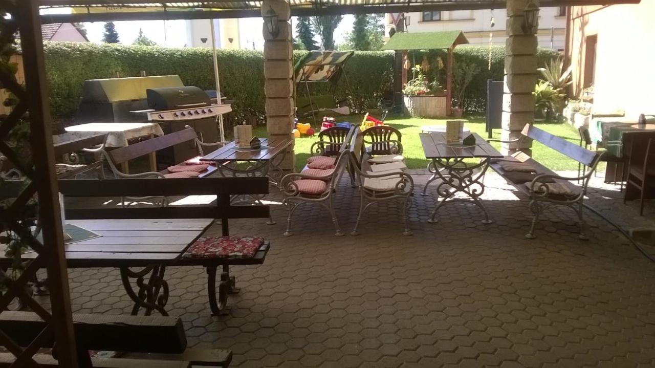 Penzion U Slunce Jaromer Exterior photo